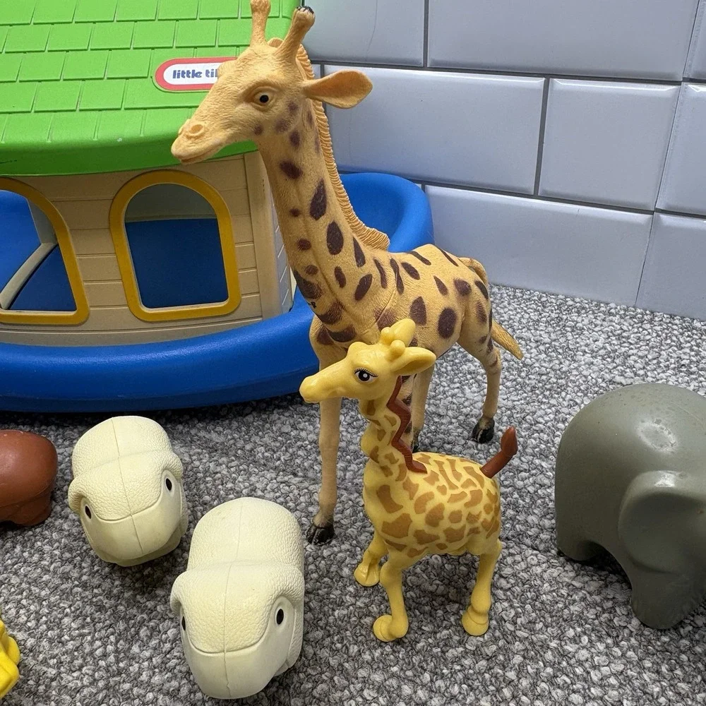 Little Tikes VTG Ark With Animals Noah Bathtub Pool Fun Great‎ Find